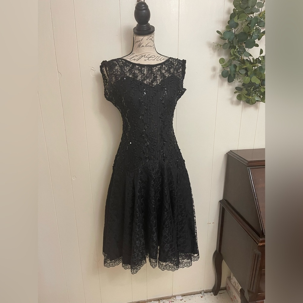 Vintage Sm 80s Black Lace Dropped Waist Swing Dress FULL SKIRT Dress prom